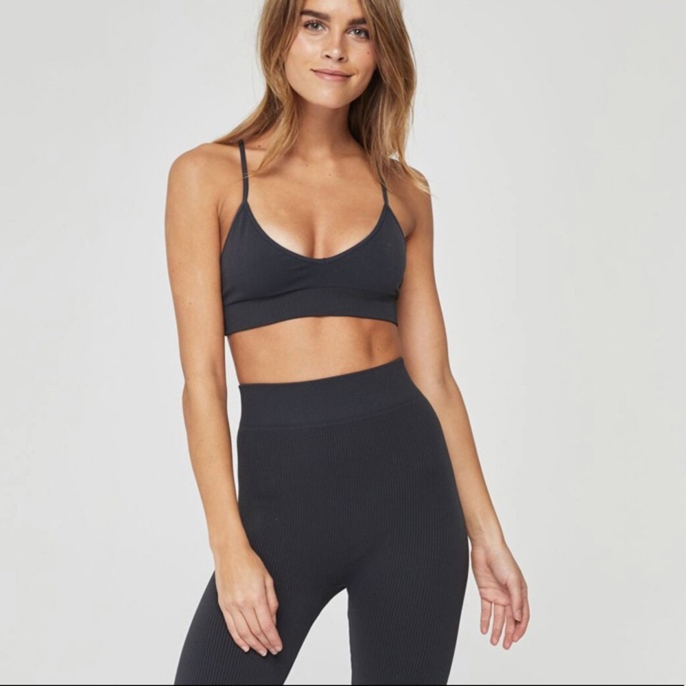 High waisted leggings